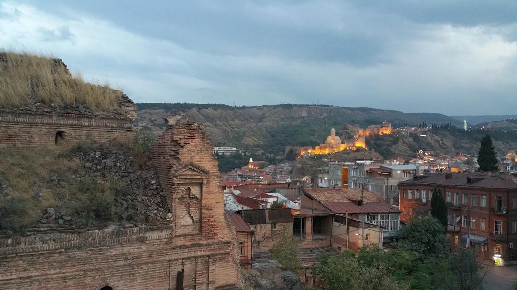 Hotel Feri Tbilisi Buitenkant foto